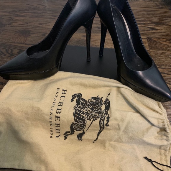 Burberry pumps - Picture 3 of 8